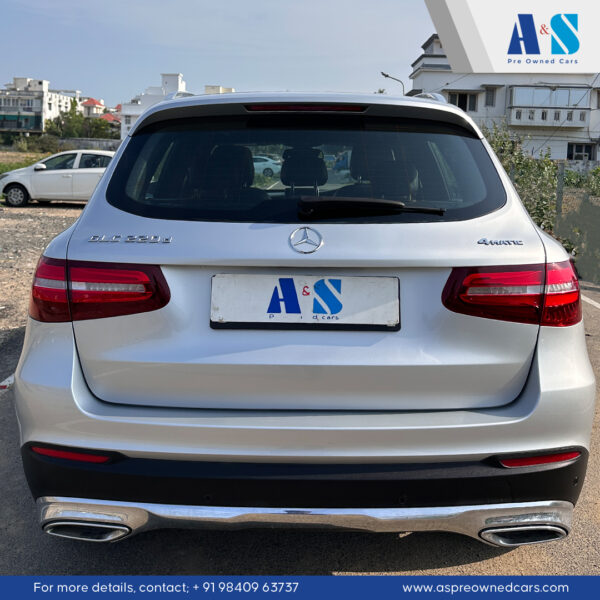 MERCEDES BENZ GLC 220D - Image 4