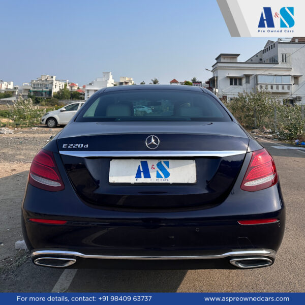 MERCEDES BENZ E220 - Image 4