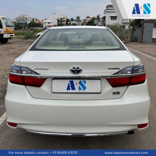 TOYOTA CAMRY - Image 3