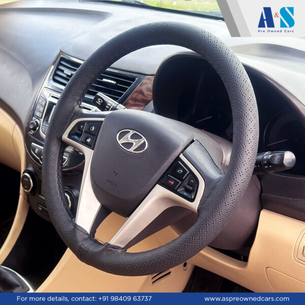 HYUNDAI VERNA 1.4 VTVT - Image 4